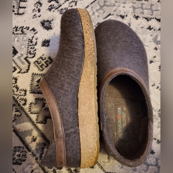 MOVING SALE! Haflinger wool clogs - Picture 8 of 8